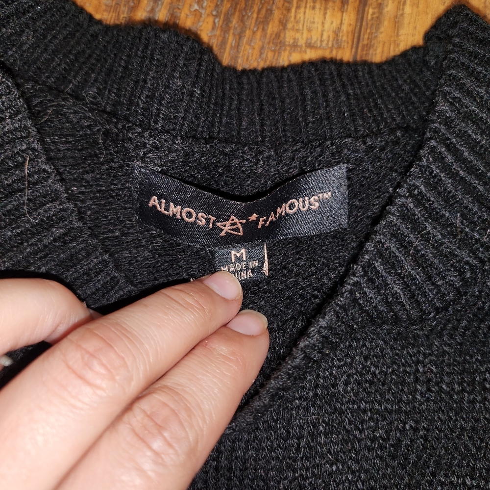 Almost famous medium skeleton distressed bottom black sweater - Picture 5 of 5